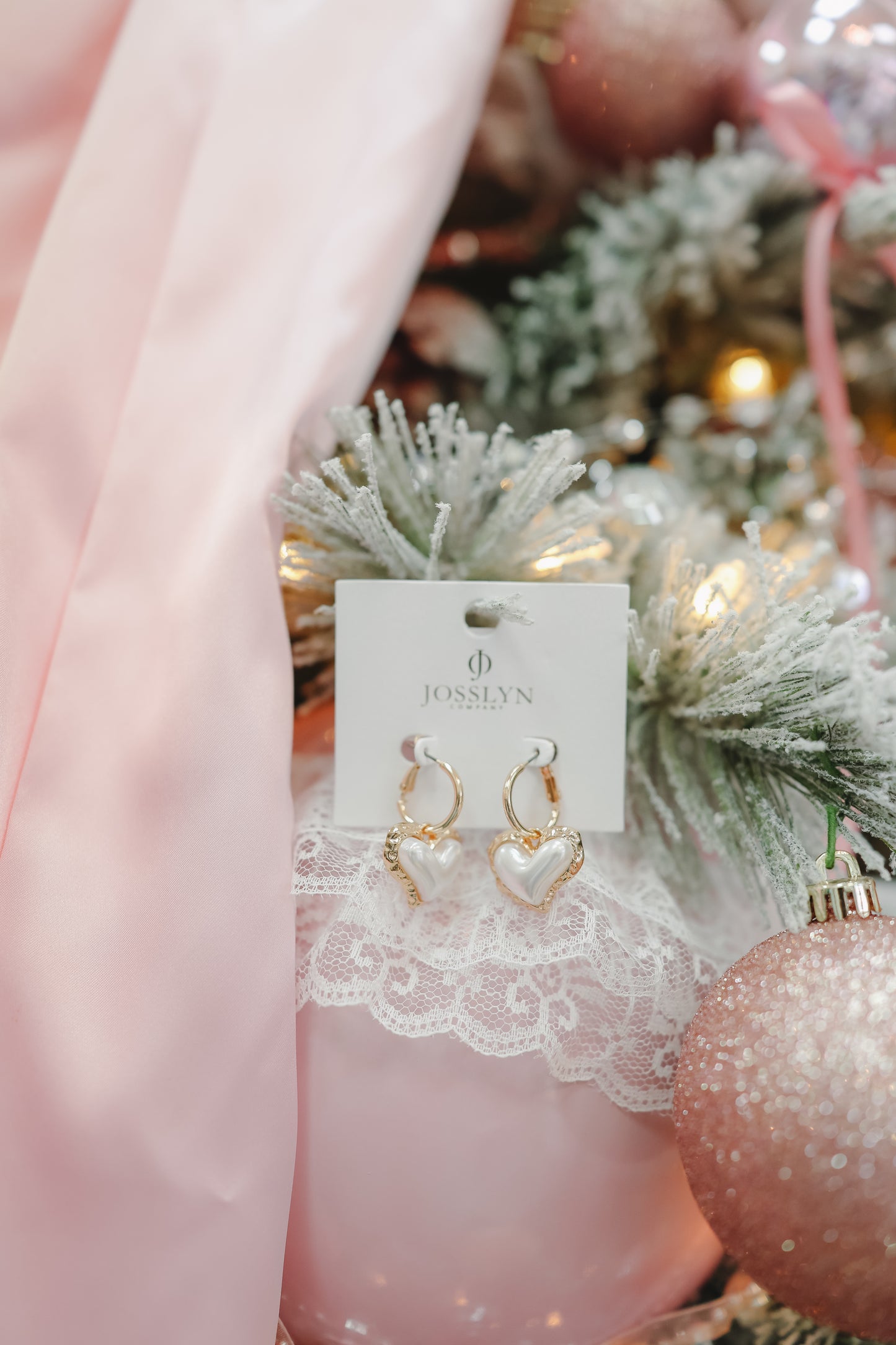 Paisley Puffy Heart Earrings - Gold