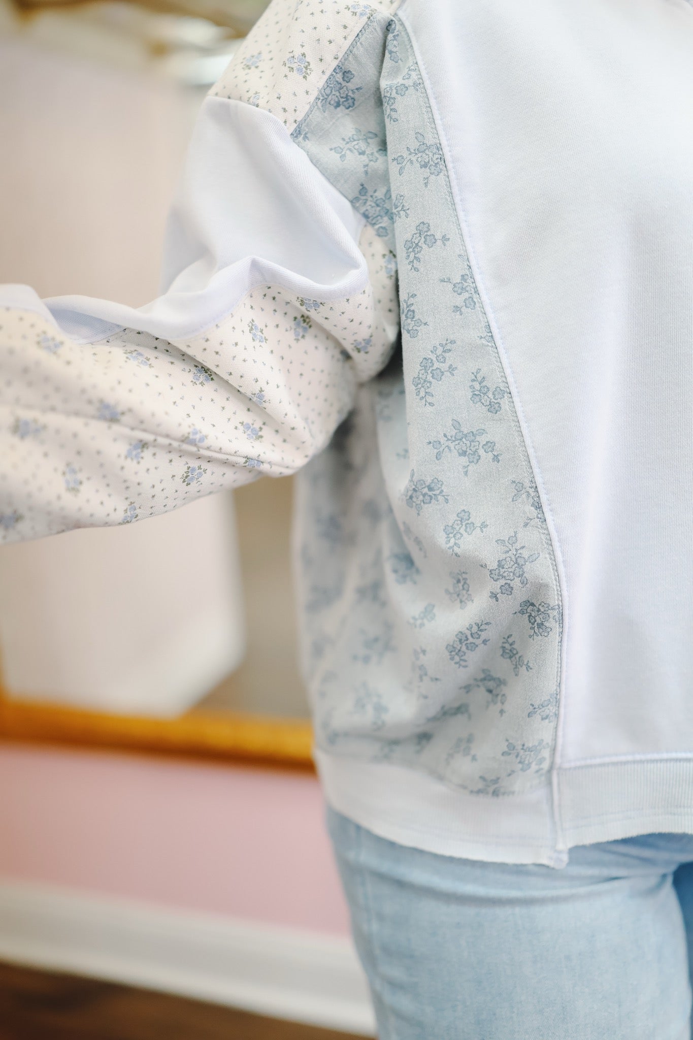 Raya Vintage Patchwork Pullover - Light Blue