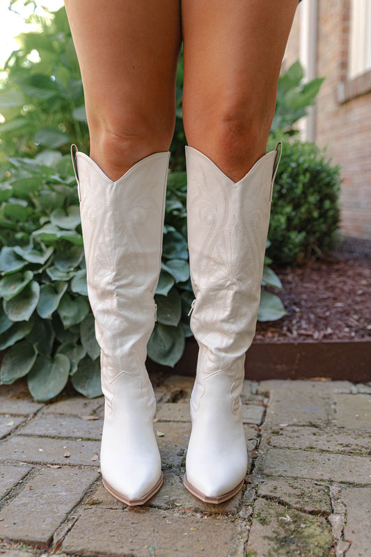 Raya Cowgirl Boot- White