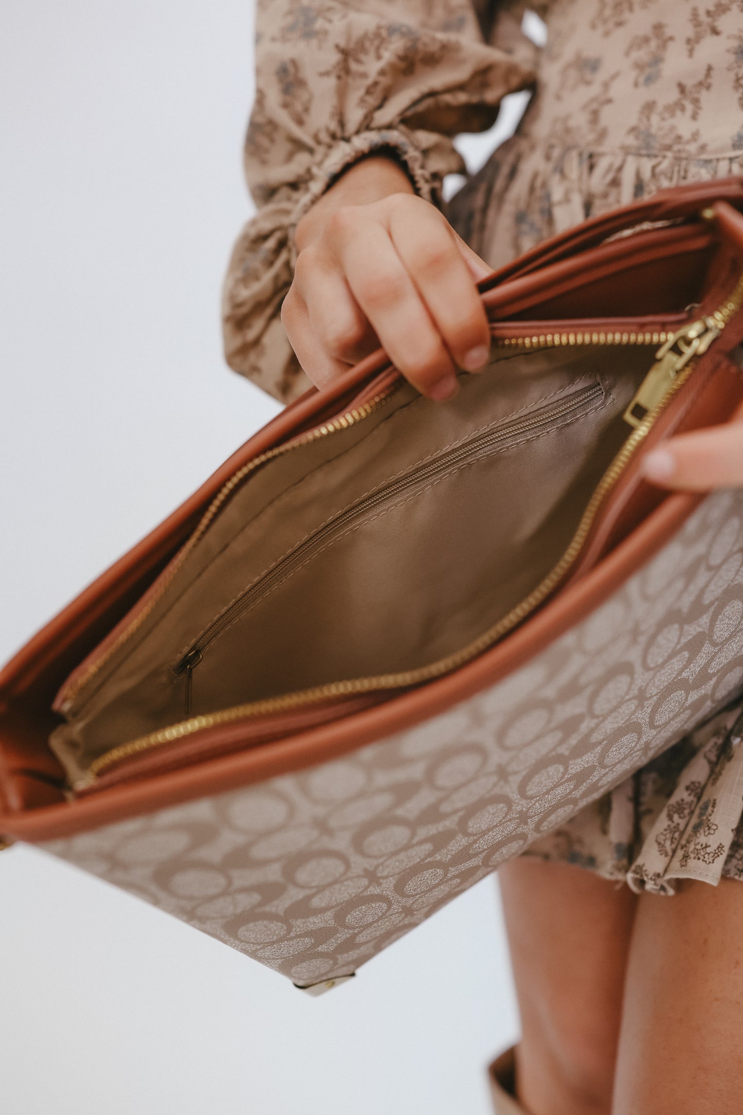 Vanessa Handbag & Wallet Set - Taupe/Brown