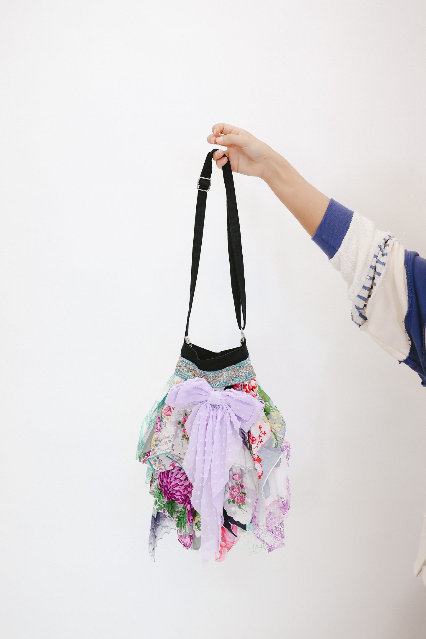 Crossbody Snagbag- Lavender/Turquoise Multi