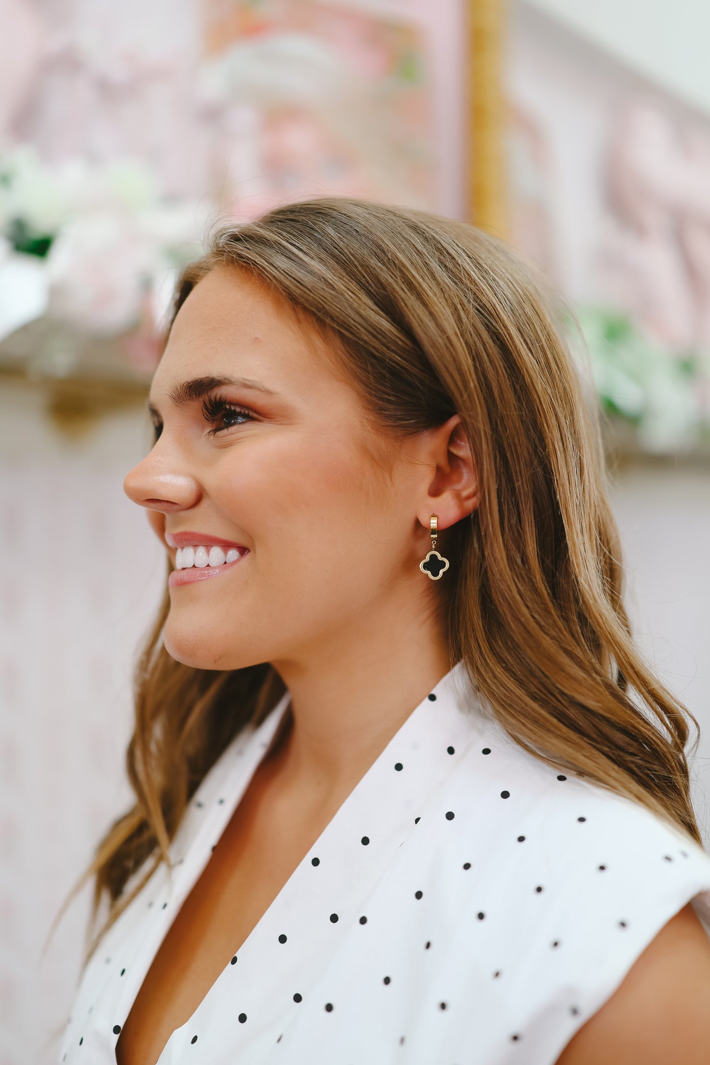 Margot Clover Huggie Earrings - Black