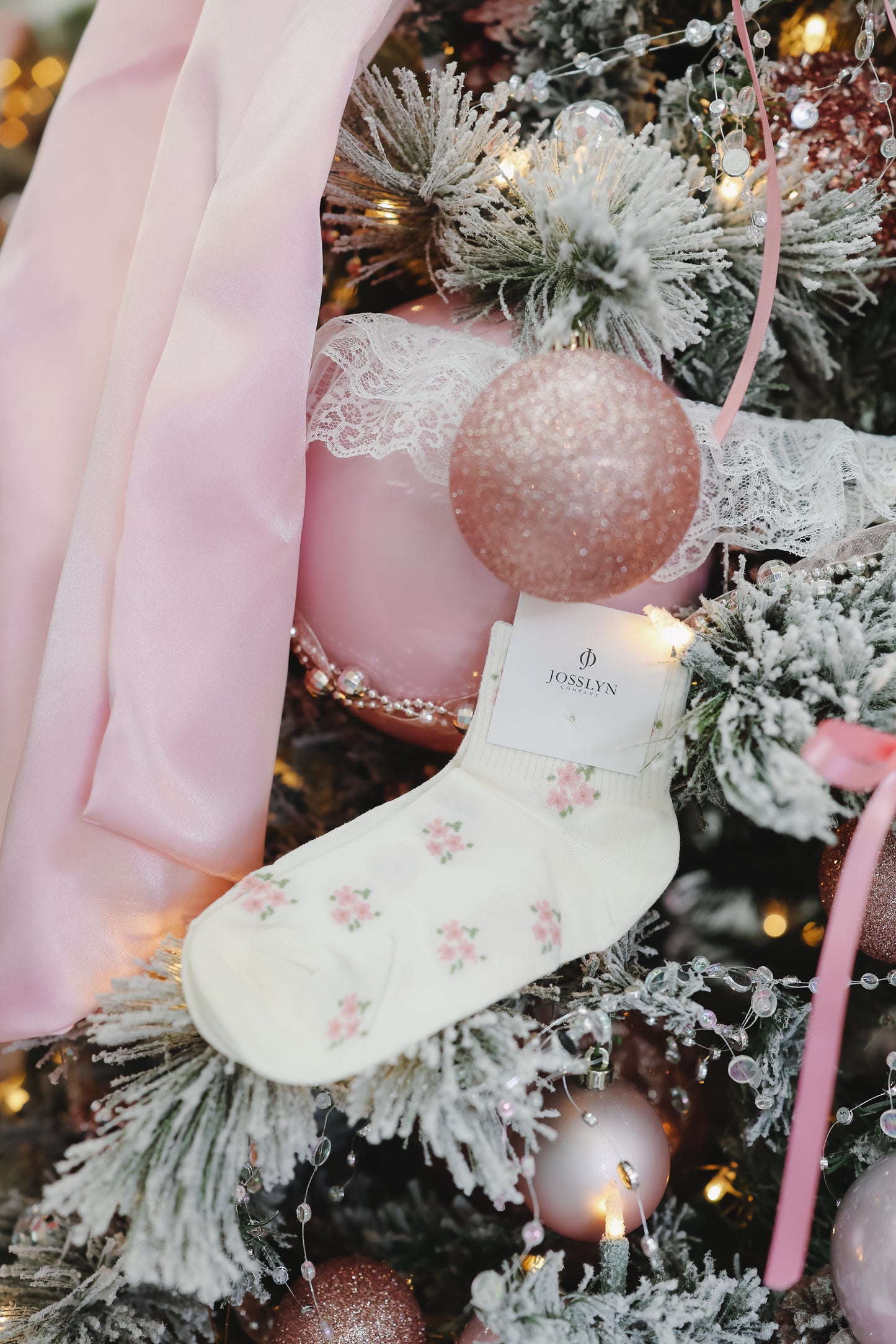 Coquette Christmas Curated Box — Deluxe