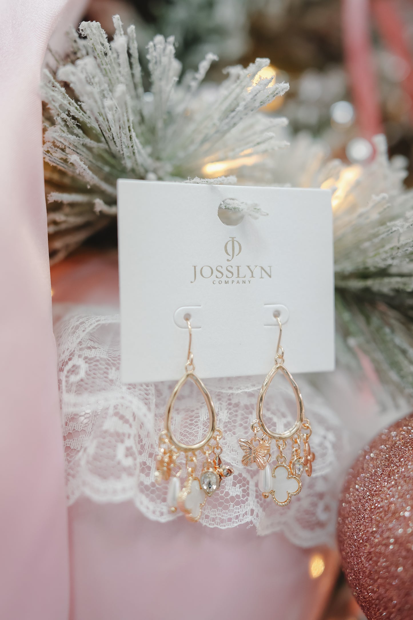 Cora Clover Teardrop Earrings - Gold