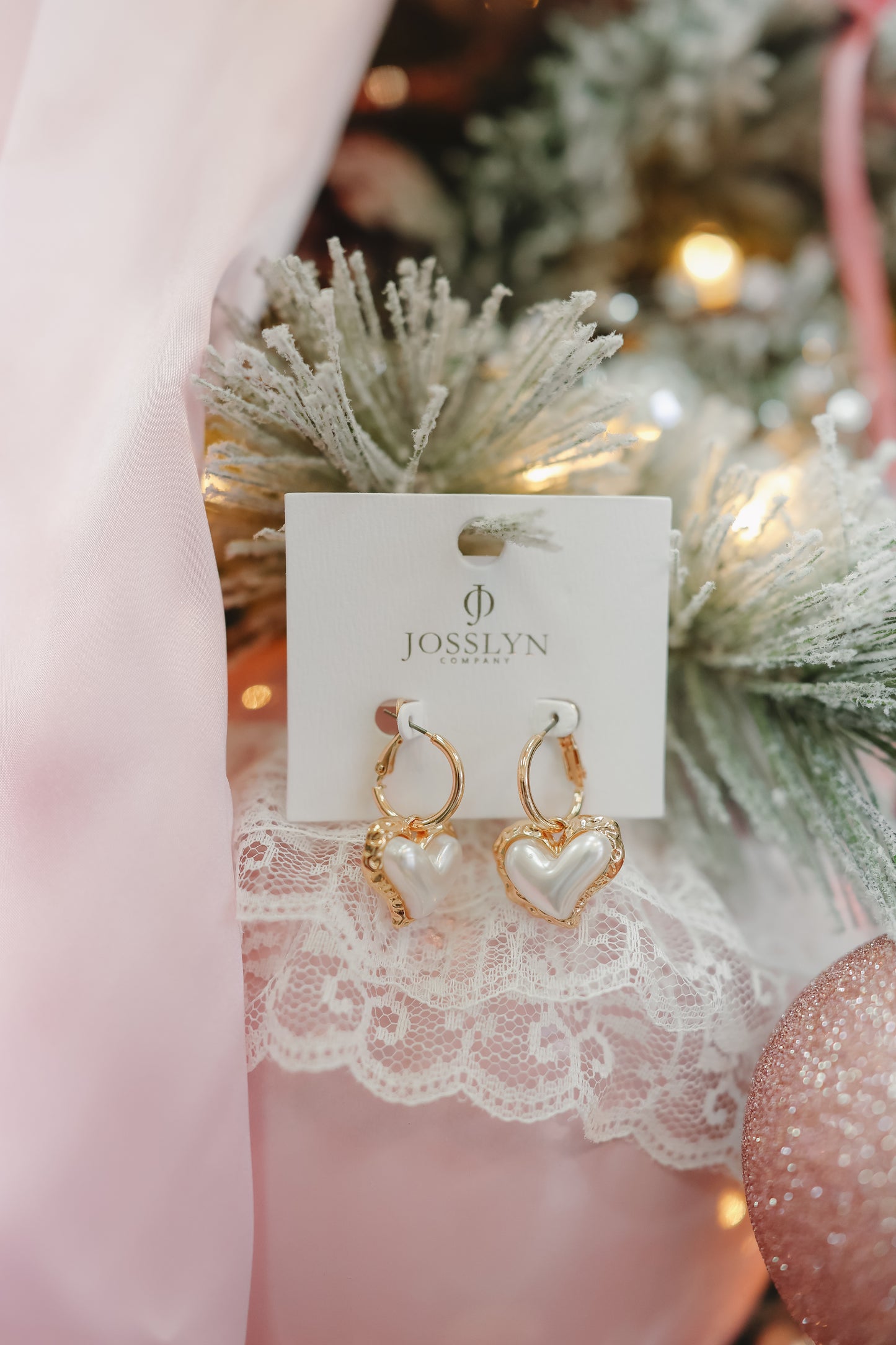 Paisley Puffy Heart Earrings - Gold