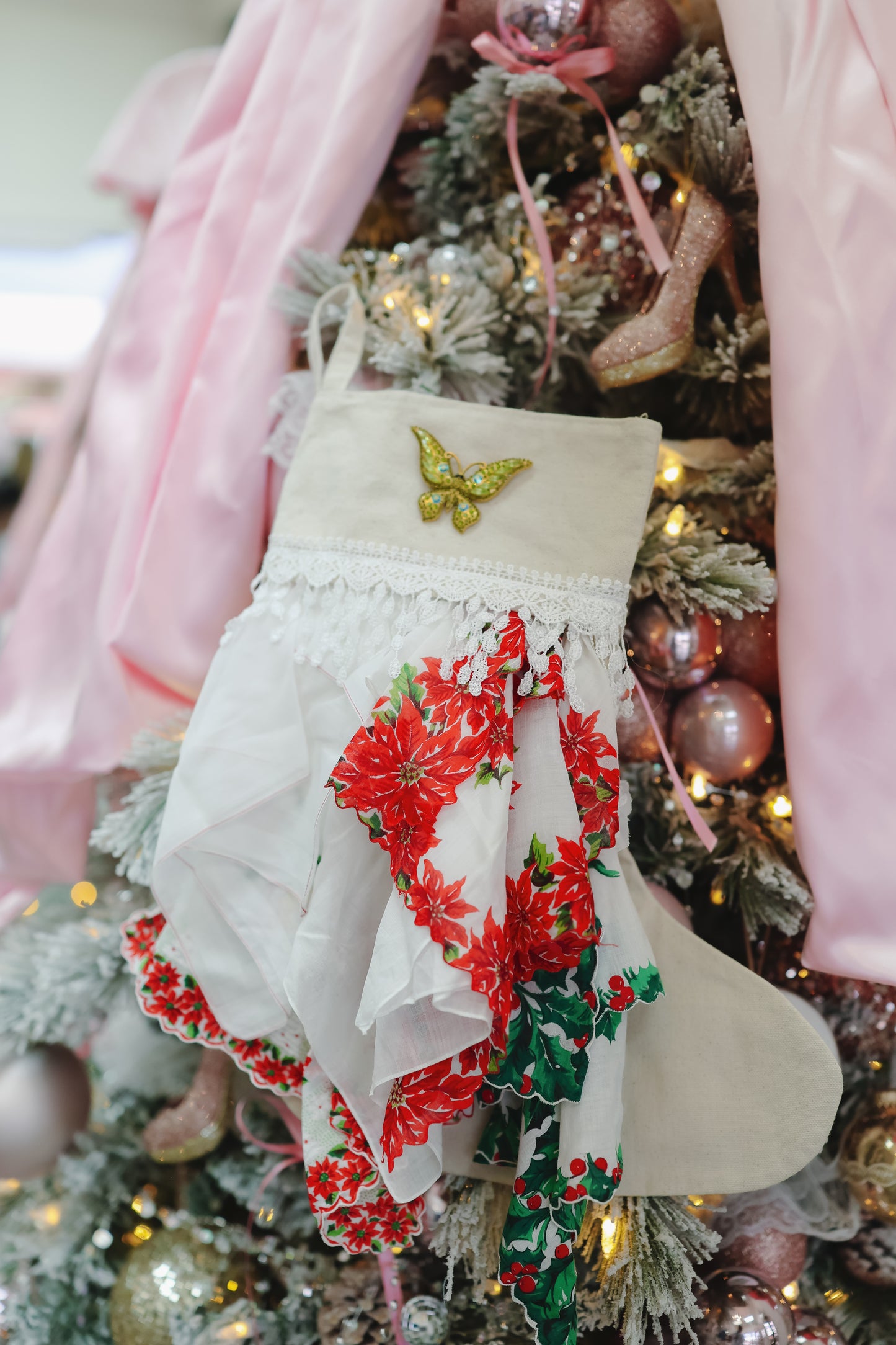 Small Stocking Snagbag- Poinsettia/Mistletoe