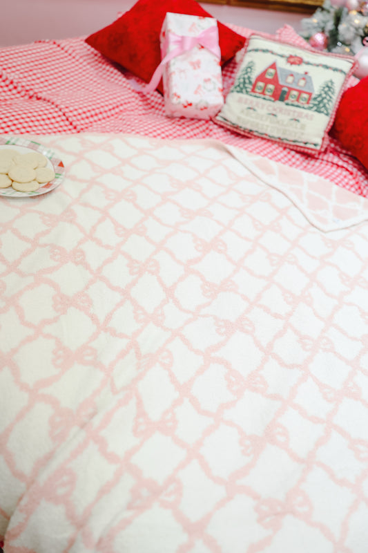 The Ricki Soft Throw Blanket - Light Pink