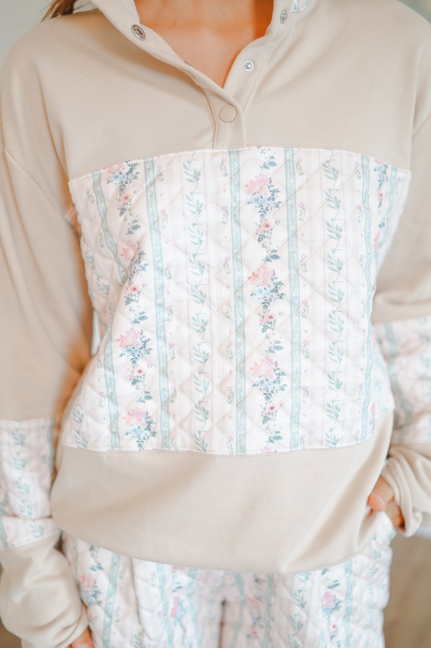 Nina Vintage Floral Quilted Short Set - Tan