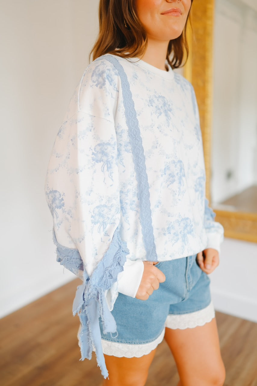 Aviana Vintage Floral Lace Patchwork Pullover - Blue