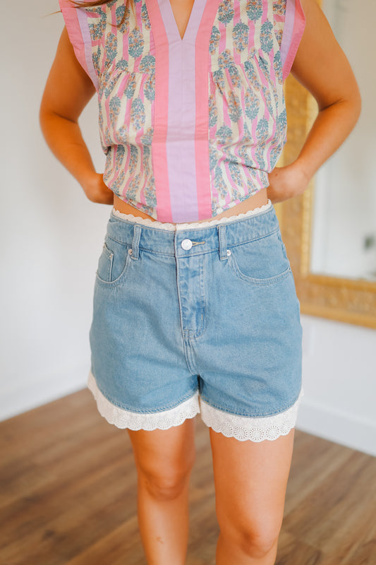 Lola Lace Trim Denim Shorts - Light Wash