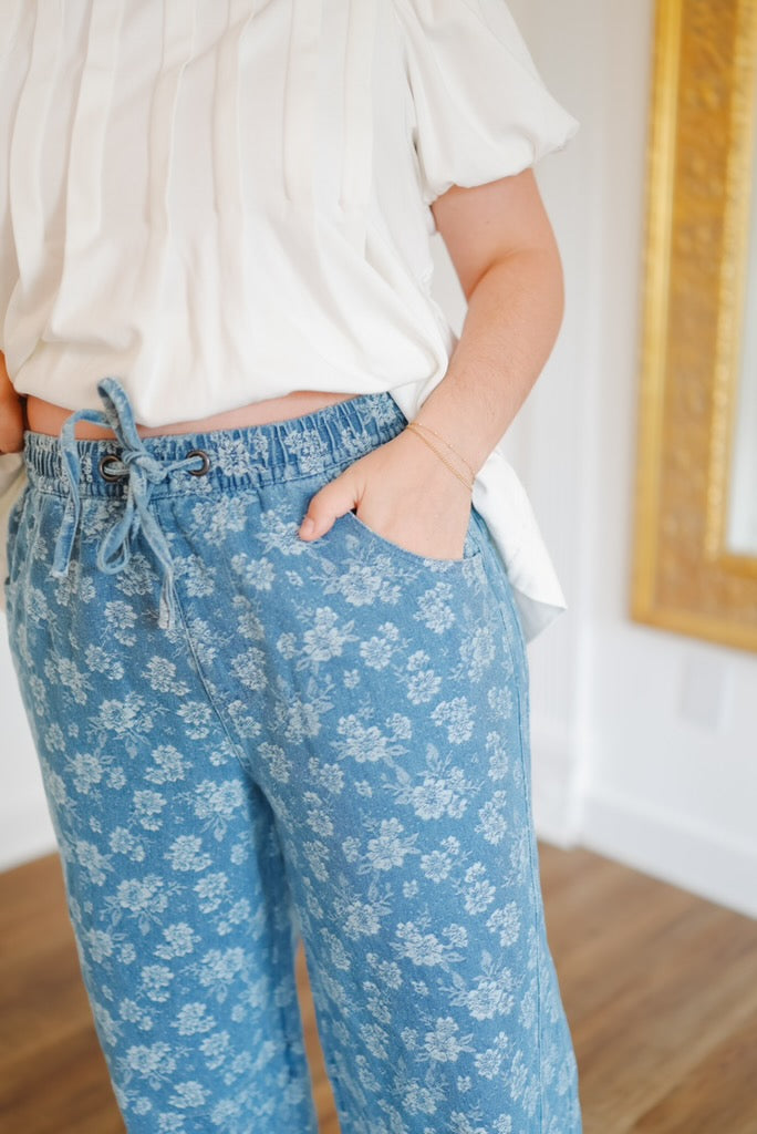 Edith Floral Print Elastic Waist Barrel Jeans - Medium Wash
