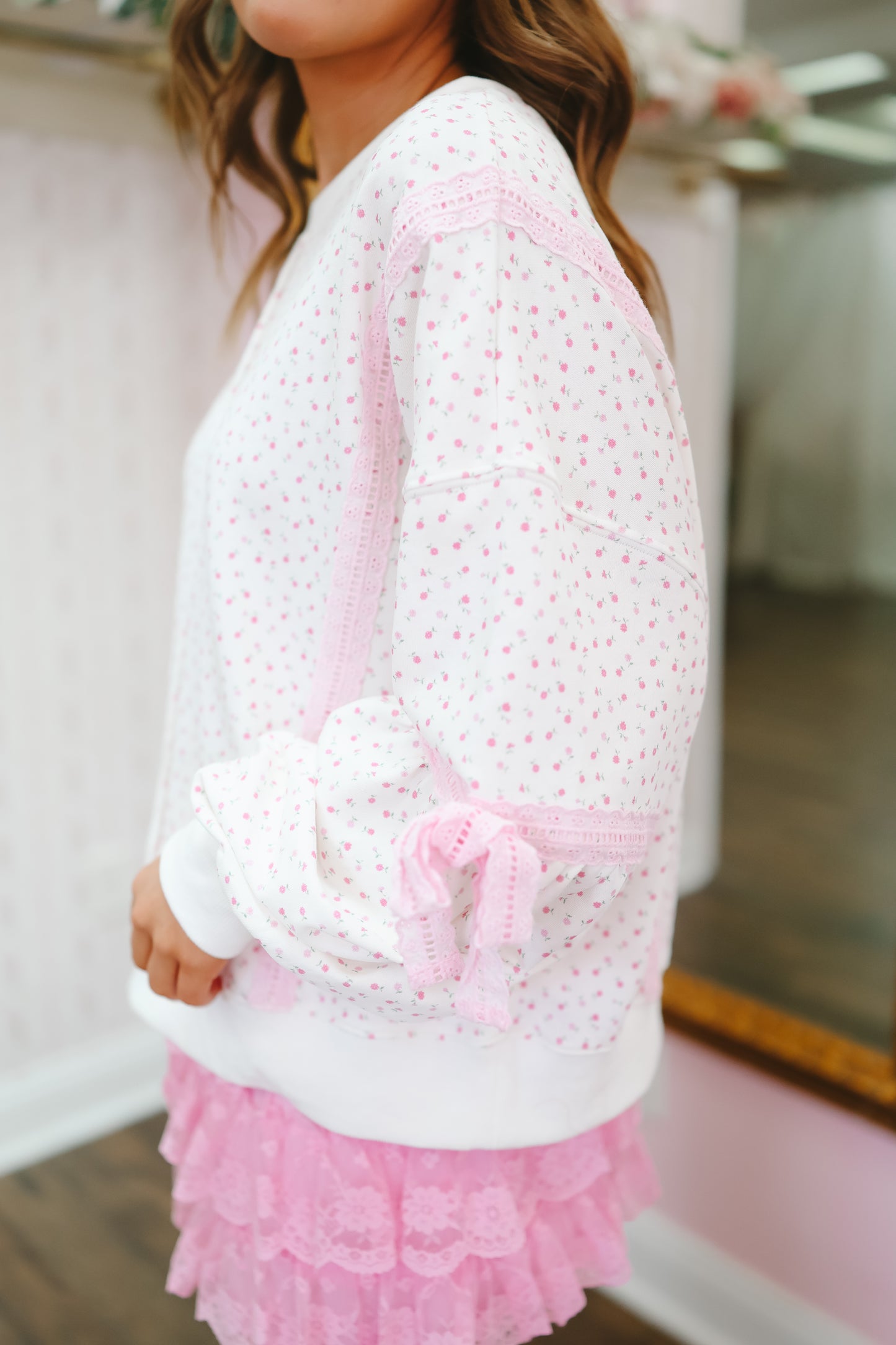 Alisha Ditsy Floral Eyelet Lace Pullover - Light Pink