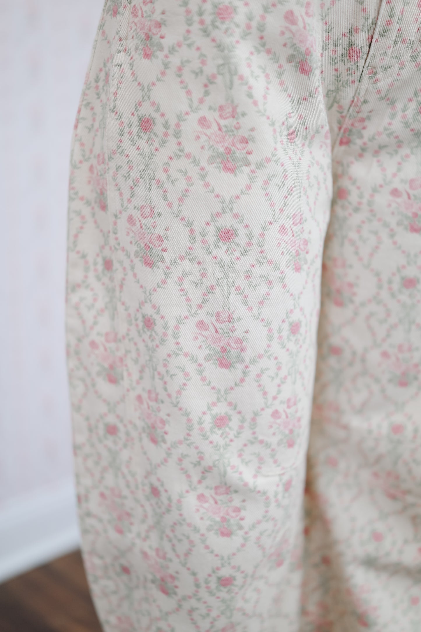 Colette Floral Printed Twill Barrel Pants - Ivory