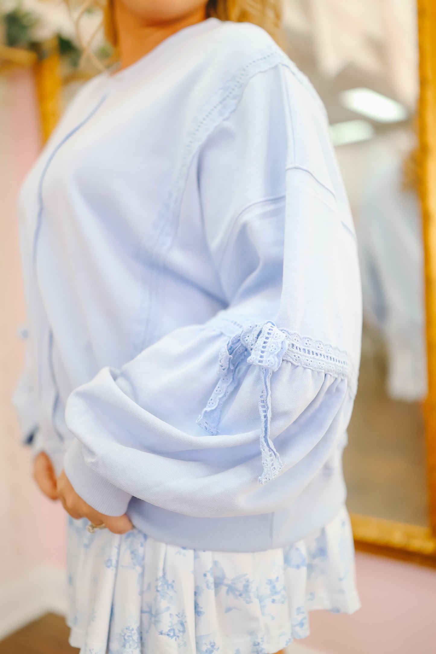 Alisha Lace Trim Bow Sleeves Pullover – Blue