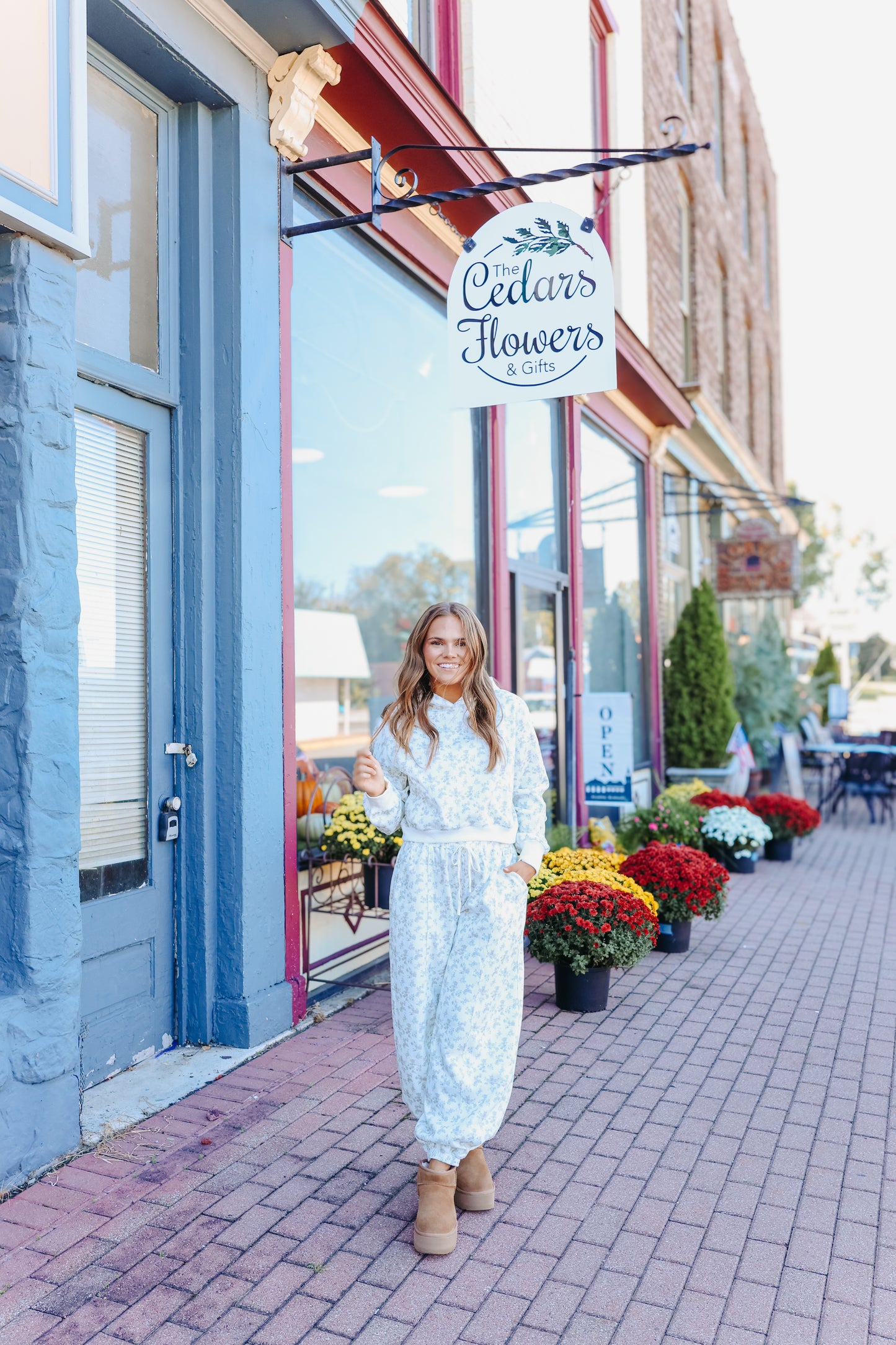 Jenna Floral Print Cropped Hoodie - Ivory