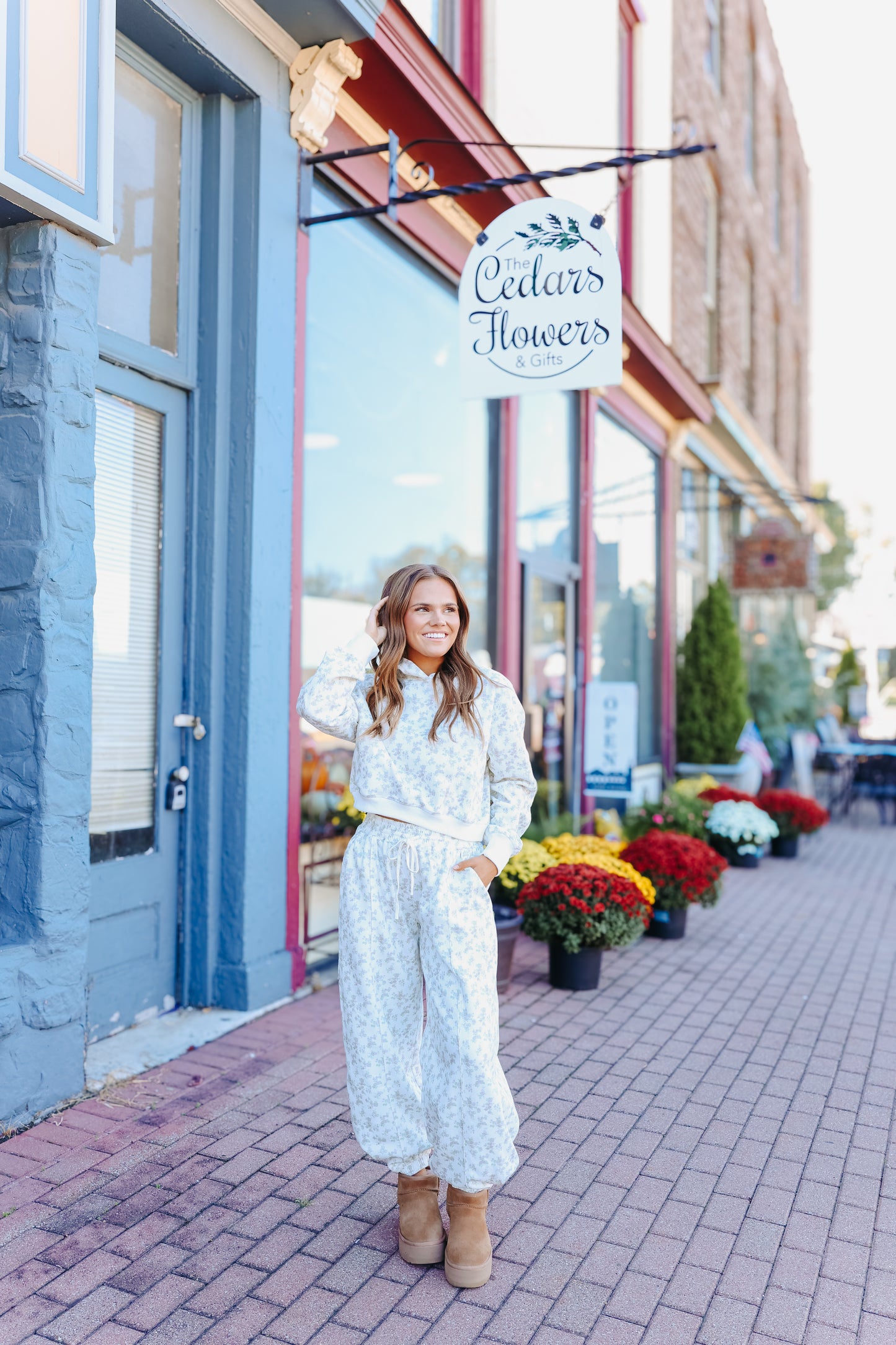Jenna Floral Print Cropped Hoodie - Ivory
