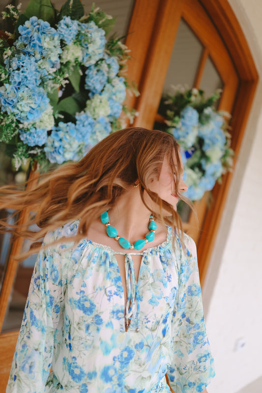 Villa Muse Oval Resin Necklace - Turquoise