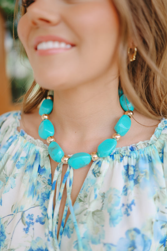 Villa Muse Oval Resin Necklace - Turquoise