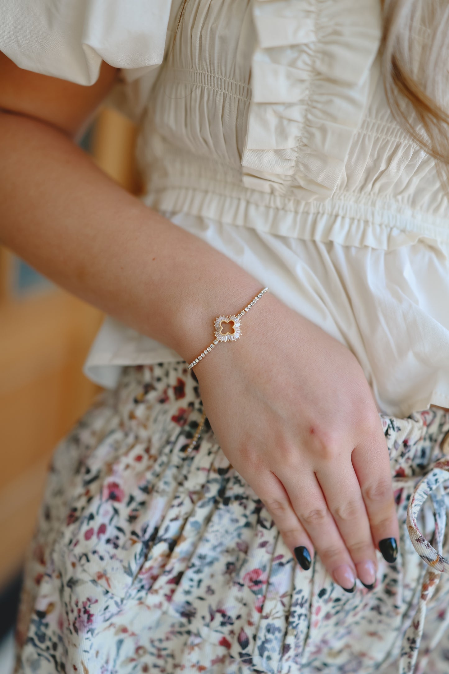 Jada Crystal Clover Bracelet - Gold