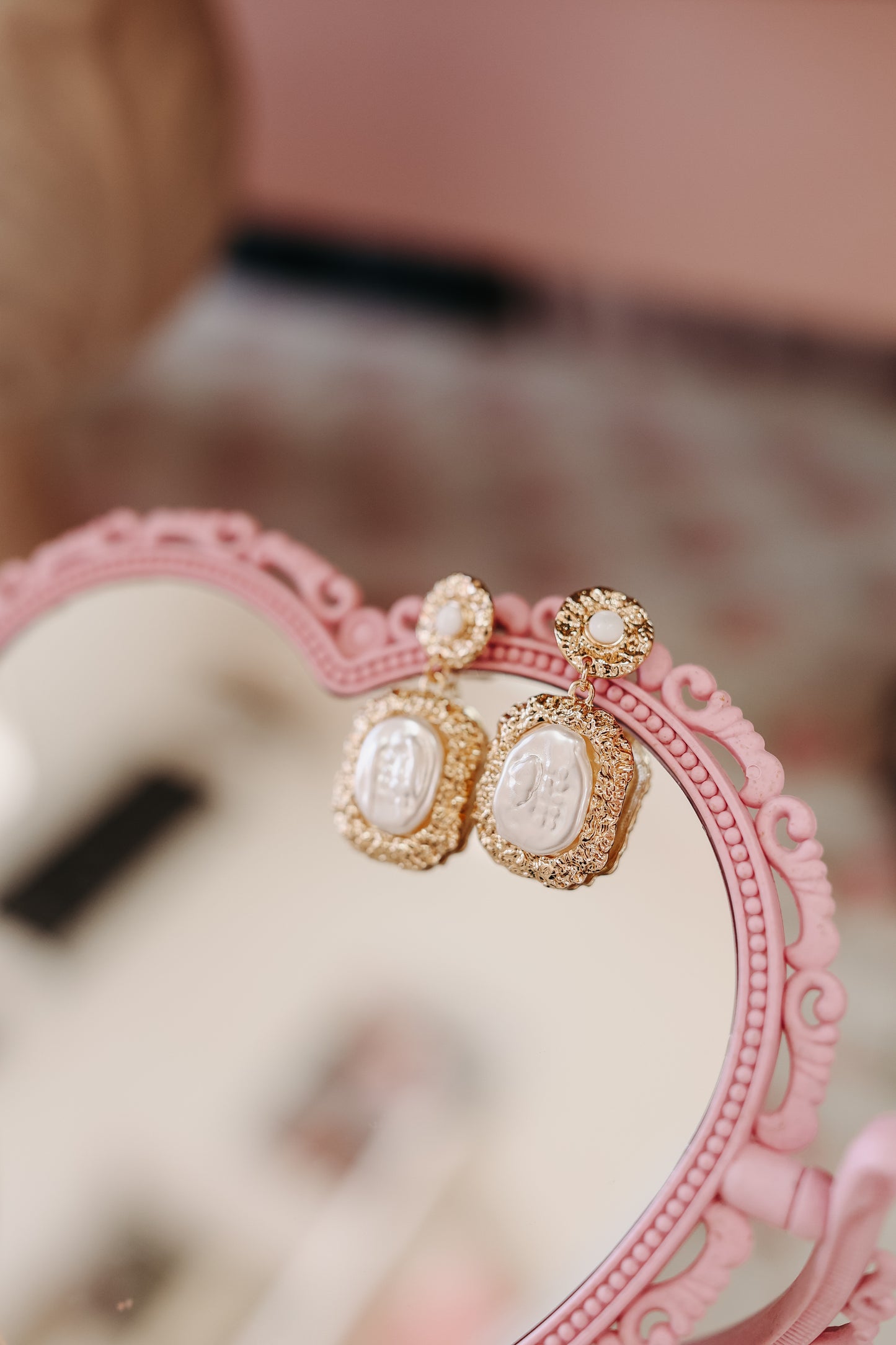 Ruth Hammered Pearl Statement Earrings - Gold