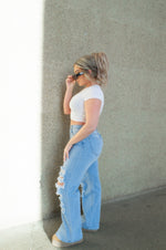 Load image into Gallery viewer, Taylor Distressed Jeans- Medium Light Wash
