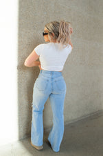 Load image into Gallery viewer, Taylor Distressed Jeans- Medium Light Wash
